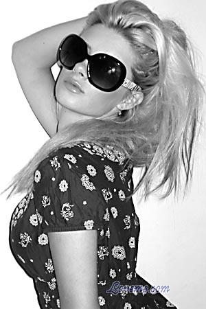 109397 - Aleksandra &Acirc;ge: 22 - Ukraine