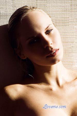 117645 - Alexandra &Acirc;ge: 23 - Ukraine