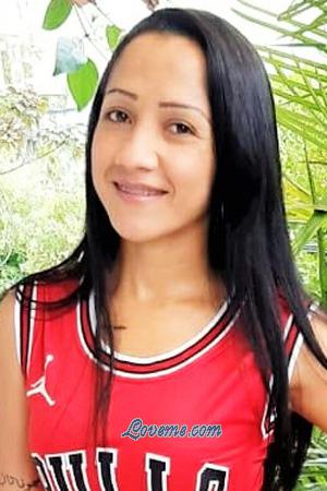 200281 - Nelly &Acirc;ge: 41 - Colombie