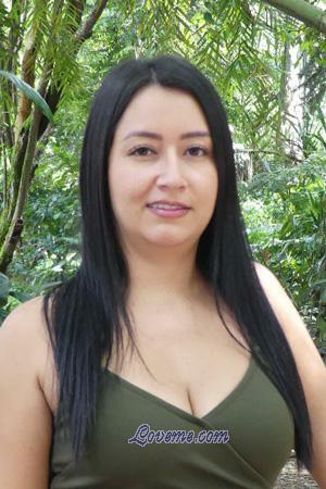 205953 - Olga Lucia Âge: 33 - Colombie