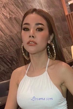 212180 - Chomploy &Acirc;ge: 34 - Tha&iuml;lande