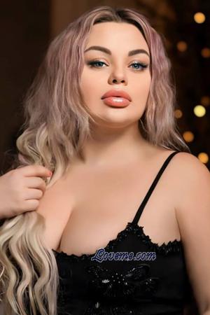 216000 - Tetiana &Acirc;ge: 30 - Ukraine