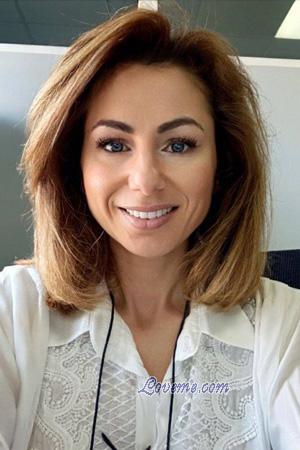 221681 - Tetiana Âge: 44 - Ukraine