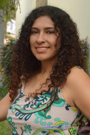 222057 - Patricia Âge: 50 - Pérou