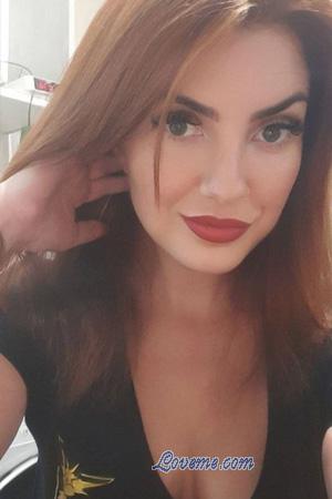 222102 - Yuliia Âge: 38 - Ukraine