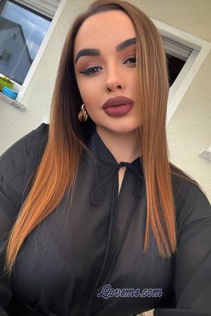 223075 - Nataliia Âge: 28 - Ukraine