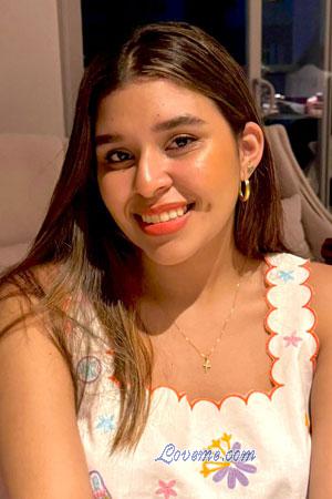 223713 - Karla Âge: 25 - Colombie