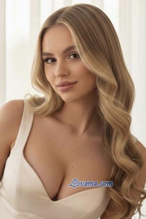 224090 - Karyna Âge: 21 - Biélorussie