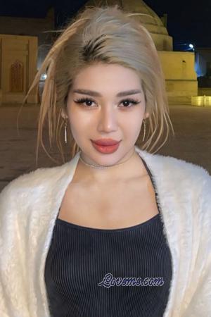 224229 - Salimabonu Âge: 27 - Uzbekistan