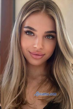 224418 - Valeriia Âge: 19 - Ukraine