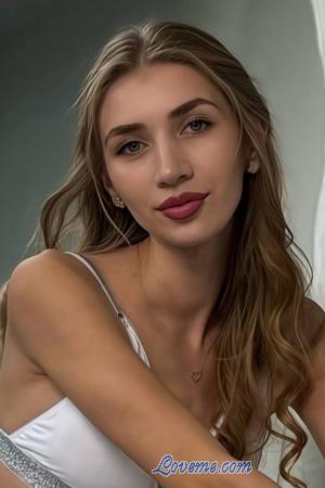 224460 - Anastasia Âge: 23 - Ukraine