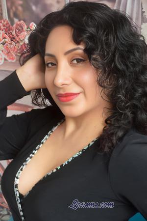 224740 - Brenda Âge: 44 - Pérou