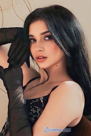 225243 - Anastasiia Âge: 23 - Ukraine