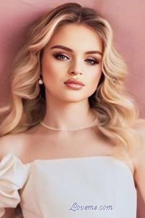 225258 - Olesia Âge: 18 - Ukraine