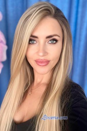 225271 - Valentina Âge: 42 - Ukraine