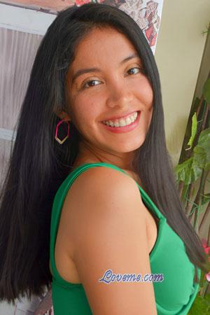 225369 - Valeria Âge: 27 - Pérou