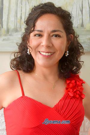 225446 - Pilar Âge: 51 - Pérou