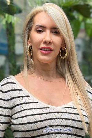 225516 - Diana Âge: 56 - Colombie