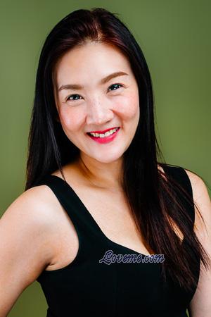 225541 - Jeeranan Âge: 43 - Thaïlande