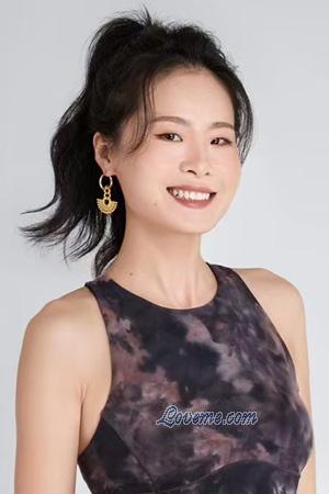 225702 - Jianping Âge: 37 - Chine