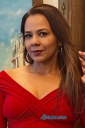 226108 - Alejandra &Acirc;ge: 46 - Colombie