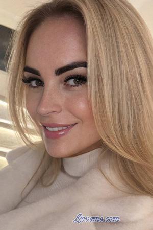 226482 - Olena &Acirc;ge: 42 - Ukraine