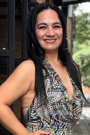 226842 - Amparo &Acirc;ge: 48 - Colombie