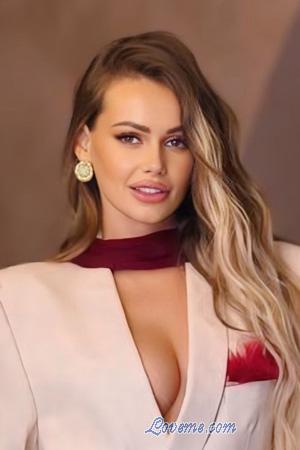 227341 - Alina &Acirc;ge: 33 - Ukraine