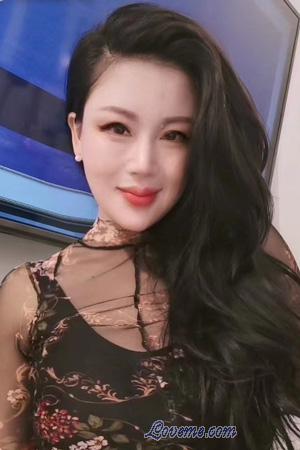 Ladies of Chine