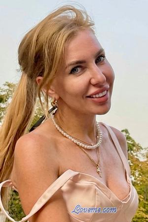 227949 - Anna &Acirc;ge: 42 - Ukraine