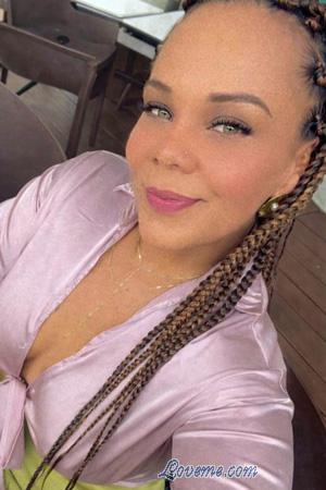 228383 - Stephanie &Acirc;ge: 39 - Costa Rica