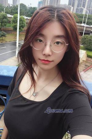228528 - Xueying &Acirc;ge: 24 - Chine