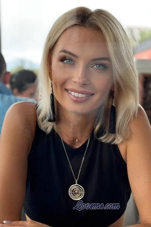 228738 - Iryna &Acirc;ge: 43 - Ukraine