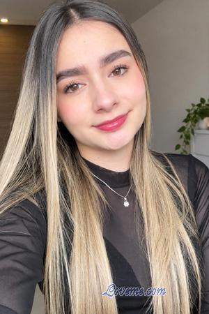 229157 - Alejandra &Acirc;ge: 22 - Colombie