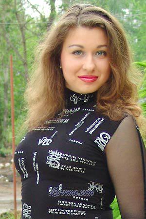 63157 - Larisa Âge: 25 - Ukraine