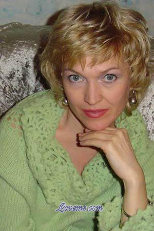70517 - Olga Âge: 45 - Russie