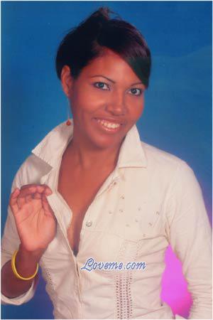 74452 - Juanita &Acirc;ge: 32 - Colombie