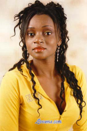 79702 - Maria Yuliza &Acirc;ge: 30 - Colombie