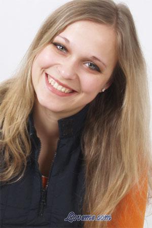 86013 - Julia &Acirc;ge: 24 - Ukraine