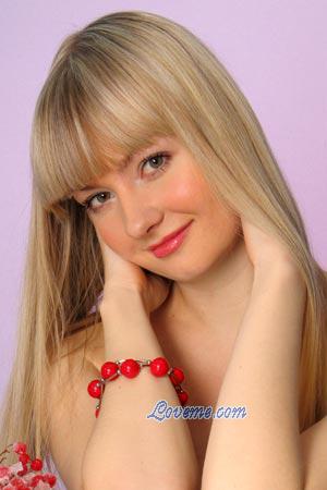 92052 - Tatiana &Acirc;ge: 25 - Russia