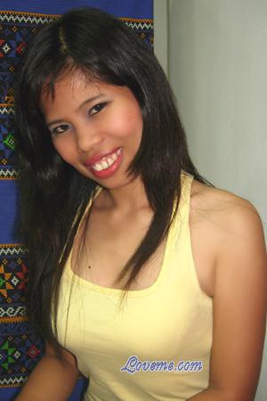 92382 - Cherlyn &Acirc;ge: 28 - Philippines