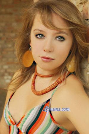 99106 - Aleksandra &Acirc;ge: 24 - Ukraine