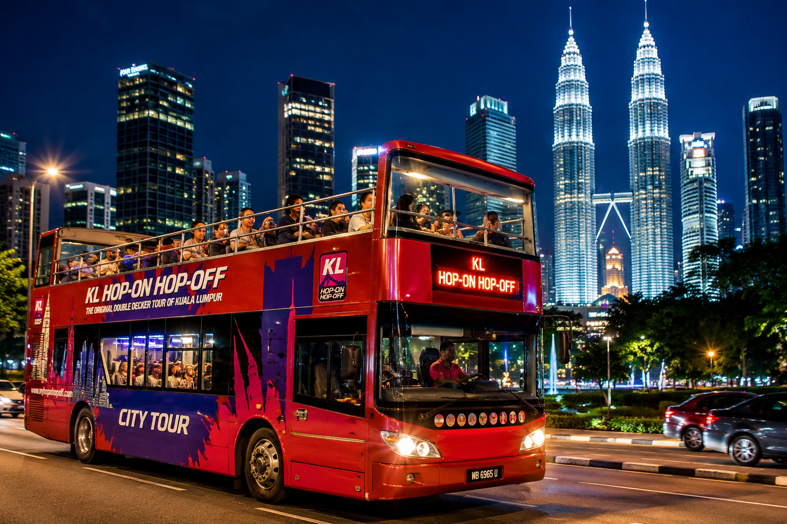 Visite nocturne de Kuala Lumpur en autobus &agrave; imp&eacute;riale pendant le voyage pour c&eacute;libataires en Malaisie